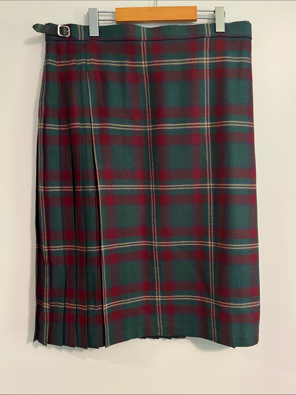 Vintage Green and Red Plaid Pleated Skirt, size 22 fits 16-18 Us